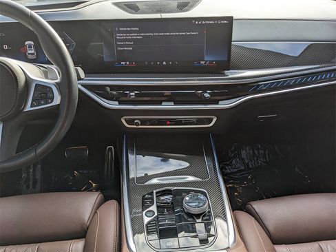 Used 2024 BMW X7 M60i w/ Executive Package image 10