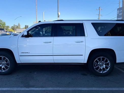 Used 2015 GMC Yukon XL Denali w/ Touring Package RWD image 4