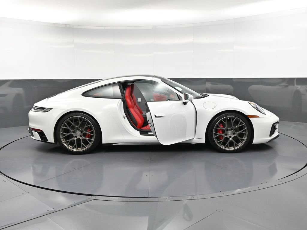 Certified 2024 Porsche 911 Carrera 4S AWD/4WD image 32