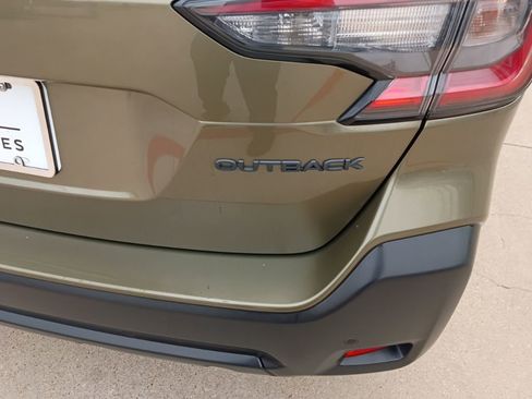 Used 2025 Subaru Outback Onyx Edition image 12