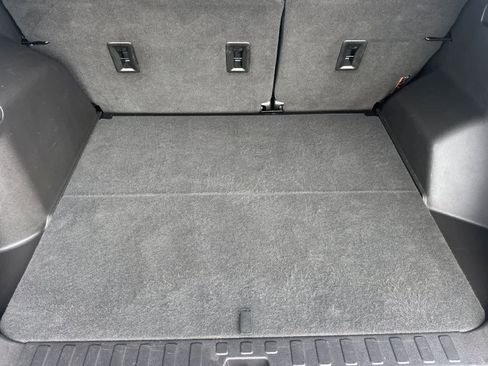 Used 2020 GMC Terrain SLT w/ Elevation Edition FWD image 16