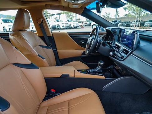 Used 2024 Lexus ES 300h 300h Luxury image 20