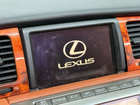 Used 2010 Lexus SC 430 Convertible image 29