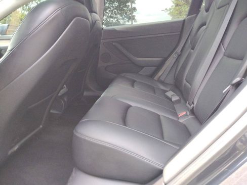 Used 2021 Tesla Model 3 Standard Range Plus RWD image 15