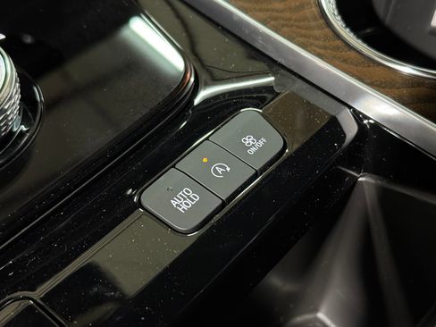 New 2025 Cadillac Escalade ESV Premium Luxury Platinum image 38