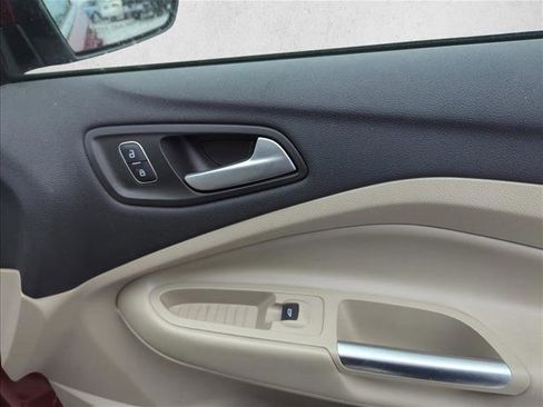 Used 2018 Ford Escape SE w/ Ford Safe & Smart Package image 26