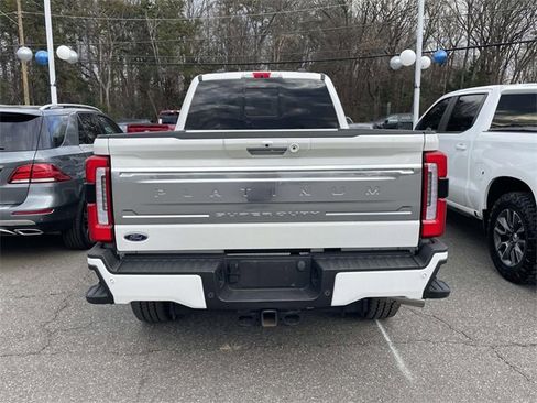 Used 2024 Ford F350 Platinum w/ FX4 Off-Road Package image 5