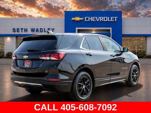Used 2023 Chevrolet Equinox LT w/ Driver Convenience Package FWD image 7