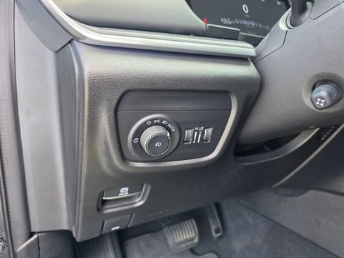 Used 2023 Jeep Grand Cherokee Overland AWD/4WD image 22
