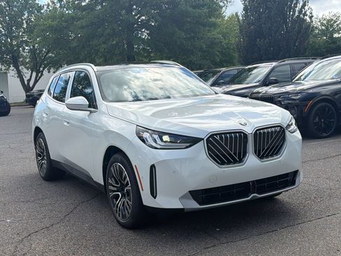 New 2026 BMW X3 xDrive30i w/ Premium Package AWD/4WD image 7