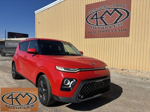 Used 2020 Kia Soul EX image 1