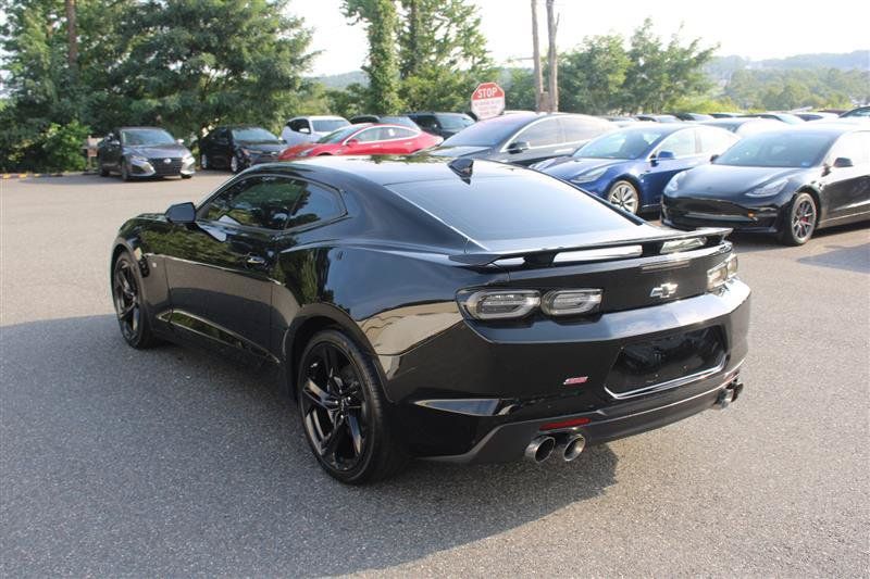 Used 2022 Chevrolet Camaro SS RWD image 6
