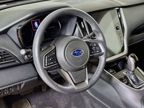 Used 2025 Subaru Outback Premium AWD/4WD image 19