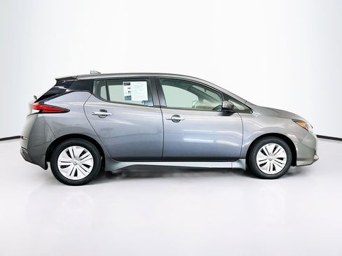 Used 2025 Nissan Leaf S FWD image 10