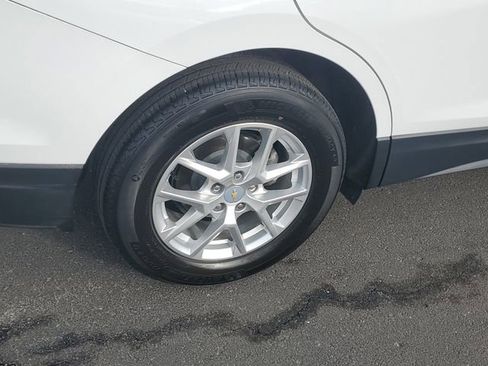 Used 2022 Chevrolet Equinox LT w/ LT True North Edition image 5