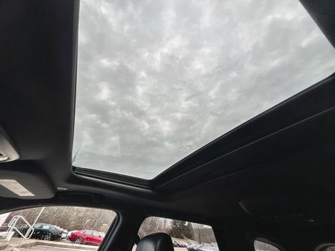 Used 2023 Dodge Durango GT image 18