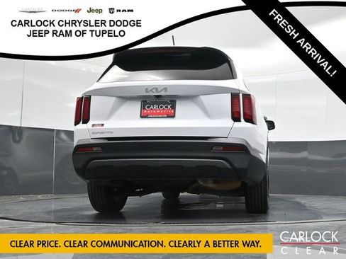 Used 2023 Kia Sorento LX FWD image 34