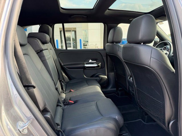 Used 2022 Mercedes-Benz GLB 250 image 13