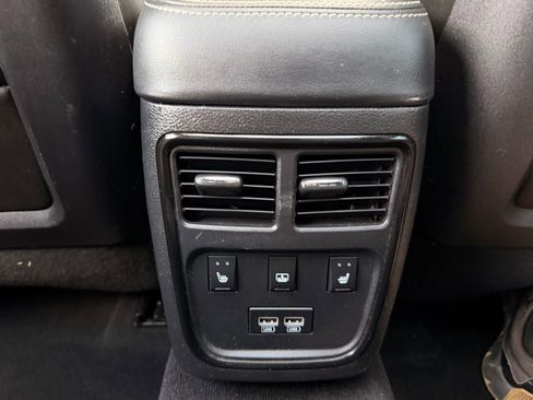 Used 2021 Chrysler 300 S w/ S Model Appearance Package RWD image 32