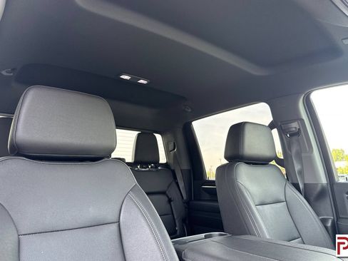 Used 2024 GMC Sierra 3500 SLT w/ SLT Convenience Package AWD/4WD image 19
