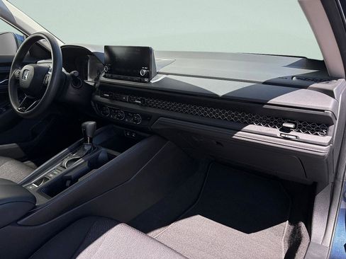 Certified 2024 Honda Accord EX image 36