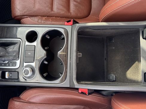 Used 2016 Volkswagen Touareg Executive image 27