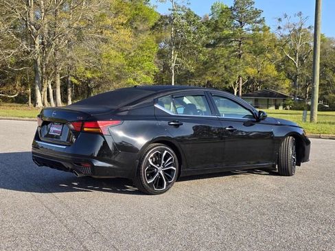 Used 2023 Nissan Altima 2.5 SR image 5