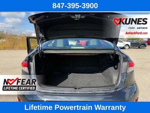 Used 2025 Toyota Corolla XLE image 24