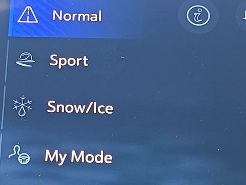 New 2026 Chevrolet Equinox EV LT image 35