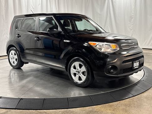 Used 2017 Kia Soul FWD image 10