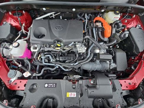 Used 2025 Toyota RAV4 LE image 29