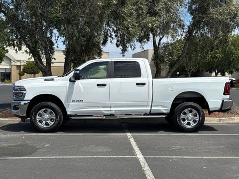 Used 2026 RAM 2500 Big Horn AWD/4WD image 7