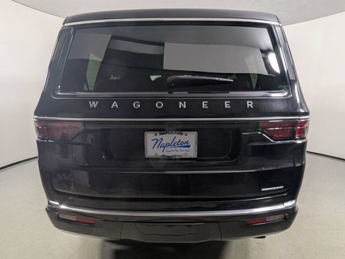 Used 2022 Jeep Wagoneer Series III w/ Flexible Seating Group RWD image 7