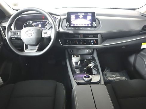 New 2026 Nissan Rogue S image 18