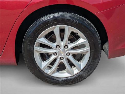 Used 2016 Chevrolet Malibu LT w/ Leather Package FWD image 10