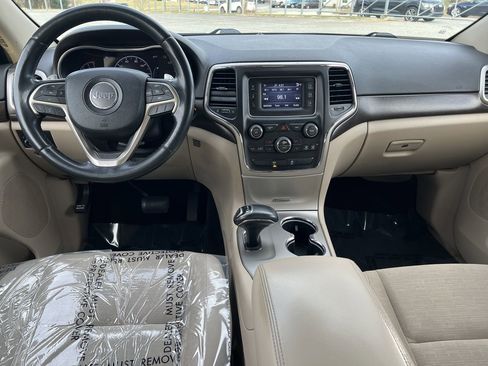 Used 2014 Jeep Grand Cherokee Laredo w/ Quick Order Package 23E image 2