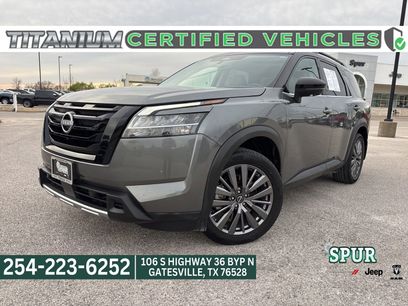 Used 2024 Nissan Pathfinder SL w/ SL Premium Package