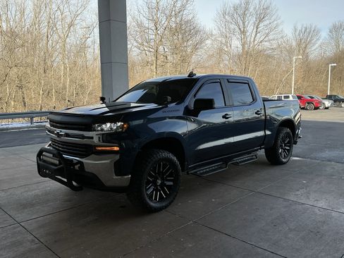 Used 2019 Chevrolet Silverado 1500 LT w/ All-Star Edition image 3