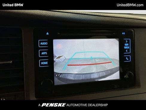 Used 2015 Toyota Sienna XLE w/ XLE Navigation Package FWD image 9
