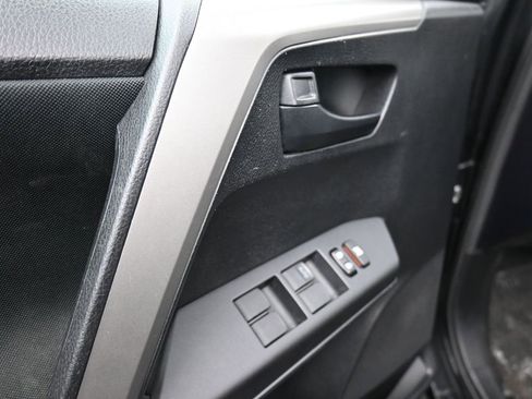 Used 2017 Toyota RAV4 LE image 9