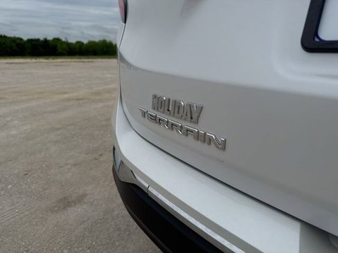 Used 2021 GMC Terrain SLT w/ Infotainment Package II FWD image 12
