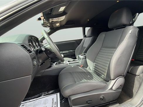 Used 2014 Dodge Challenger R/T w/ Blacktop Package RWD image 29