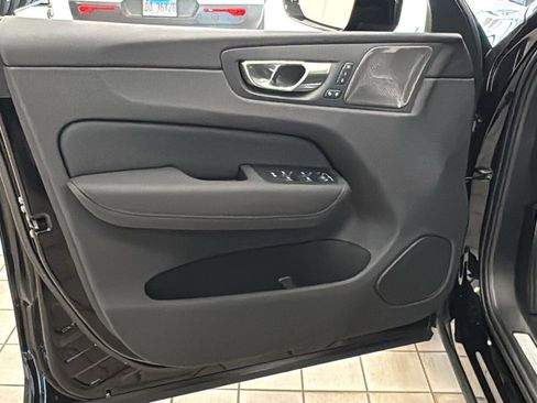 New 2026 Volvo XC60 B5 Ultra w/ Protection Package Premier AWD/4WD image 21