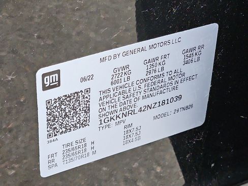 Certified 2022 GMC Acadia SLE w/ Driver Convenience Package image 26