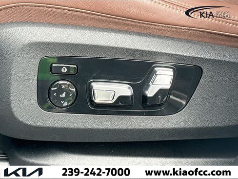 Used 2023 BMW X7 xDrive40i w/ Executive Package AWD/4WD image 27