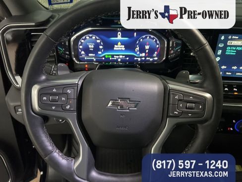 Used 2025 Chevrolet Silverado 1500 LT Trail Boss w/ LT Trail Boss Premium Package AWD/4WD image 13