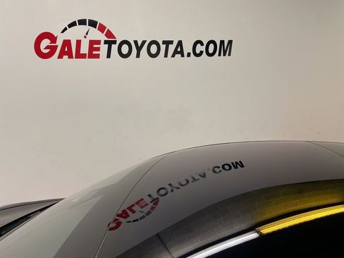 Used 2018 Tesla Model 3 Mid Range image 8