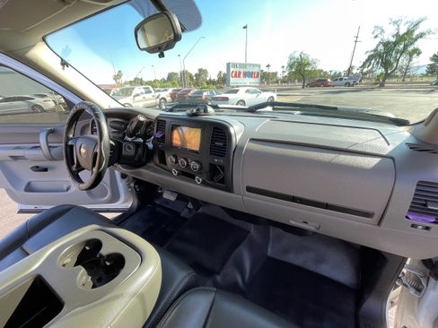 Used 2007 Chevrolet Silverado 2500 W/T w/ LS Package image 32