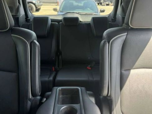 Used 2023 Honda Odyssey Elite image 17
