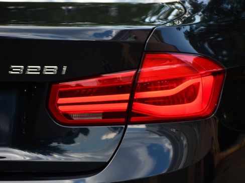 Used 2016 BMW 328i xDrive Sedan image 11